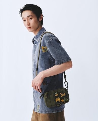  URBAN REVIVO - Áo sơ mi denim nam tay ngắn thêu họa tiết 