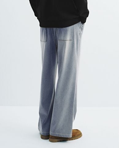  URBAN REVIVO - Quần jeans nam ống rộng lưng thun phối dây rút 