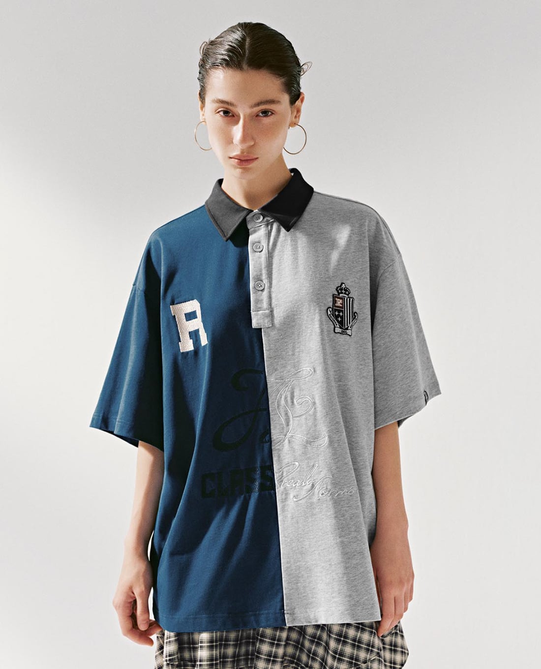 URBAN REVIVO - Áo polo nữ cổ bẻ tay ngắn in họa tiết
