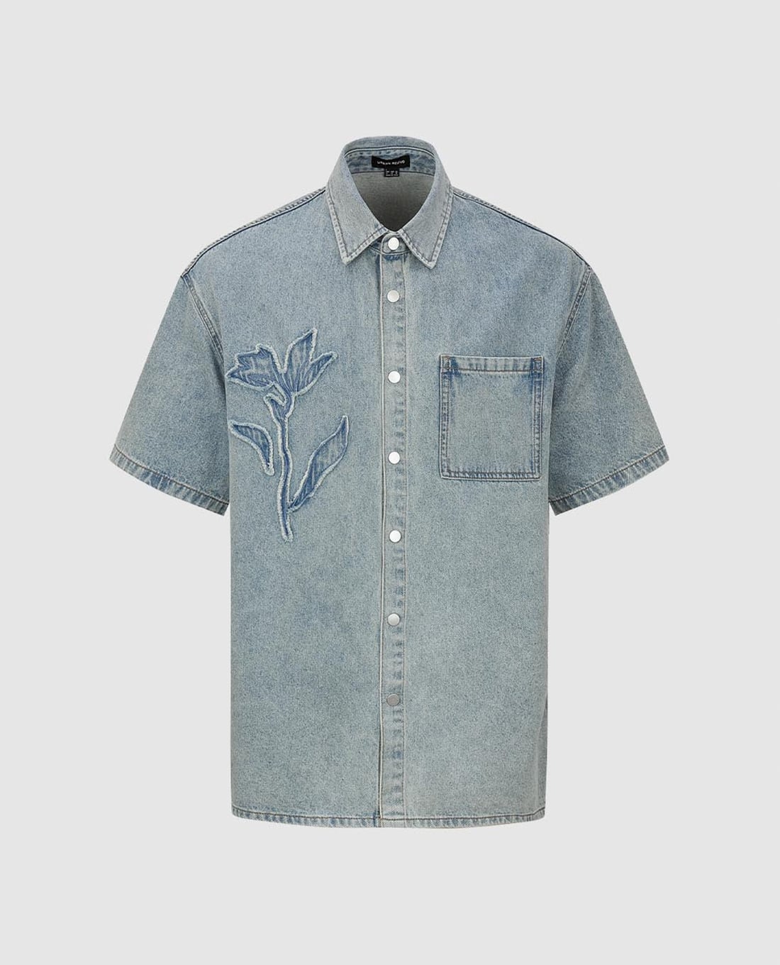 URBAN REVIVO - Áo sơ mi denim nam tay ngắn phối hoa