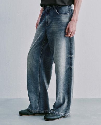  URBAN REVIVO - Quần jeans nam ống rộng wash bạc 