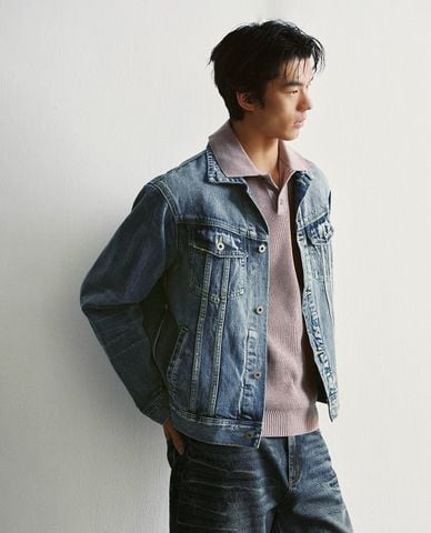  URBAN REVIVO - Áo khoác denim nam tay dài wash bạc 