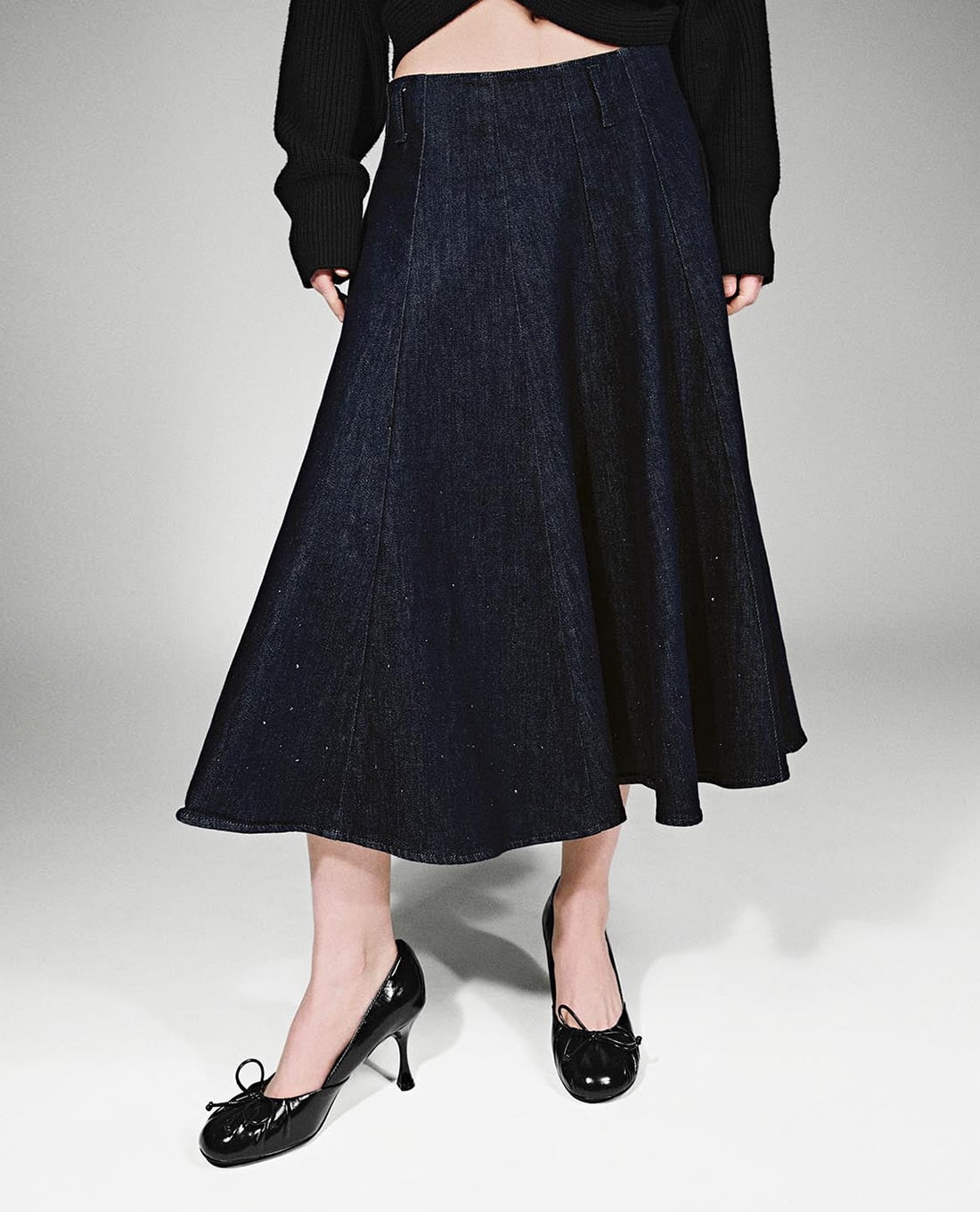 URBAN REVIVO - Chân váy denim midi thanh lịch