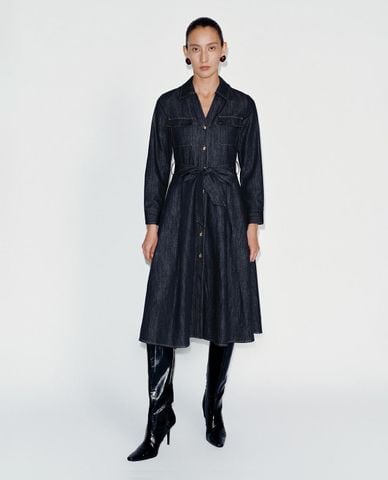  URBAN REVIVO - Đầm denim midi tay dài phối thắt lưng 