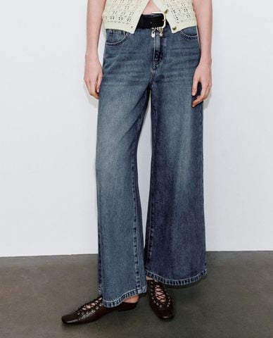  URBAN REVIVO - Quần jeans nữ ống rộng phối thắt lưng 