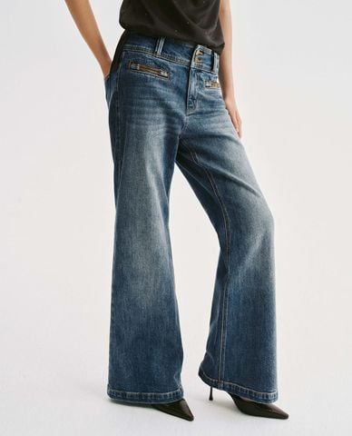  URBAN REVIVO - Quần jeans nữ ống loe wash bạc 