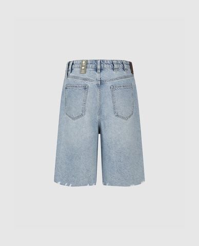  URBAN REVIVO - Quần short jeans nữ ngang gối wash bạc 