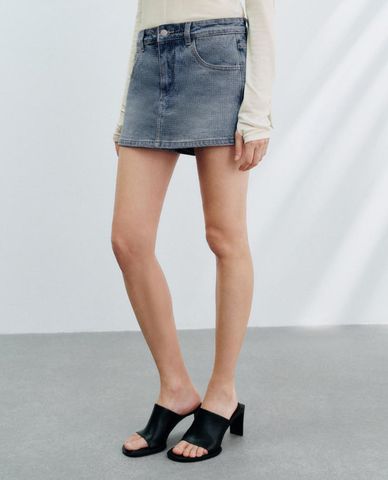  URBAN REVIVO - Chân váy denim mini phom chữ A 