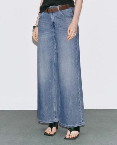  URBAN REVIVO - Quần jeans nữ ống rộng cổ điển 