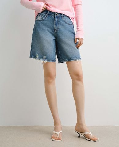  URBAN REVIVO - Quần short jeans nữ ống rộng rách gấu 