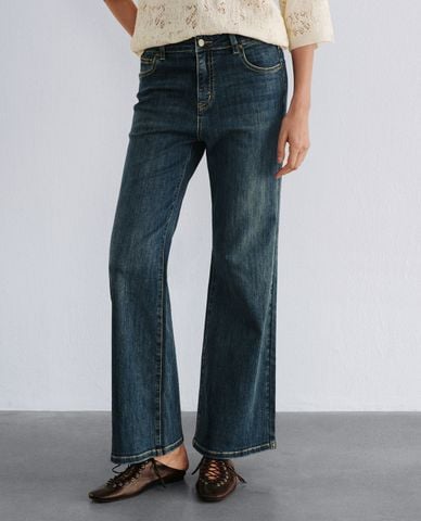 URBAN REVIVO - Quần jeans nữ ống loe wash bạc 