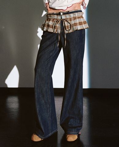  URBAN REVIVO - Quần jeans nữ ống rộng phối peplum kẻ caro 