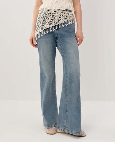  URBAN REVIVO - Quần jeans nữ ống loe phối khăn ren 
