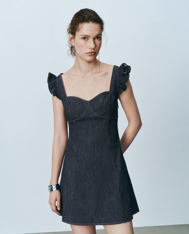  URBAN REVIVO - Đầm denim mini viền bèo 