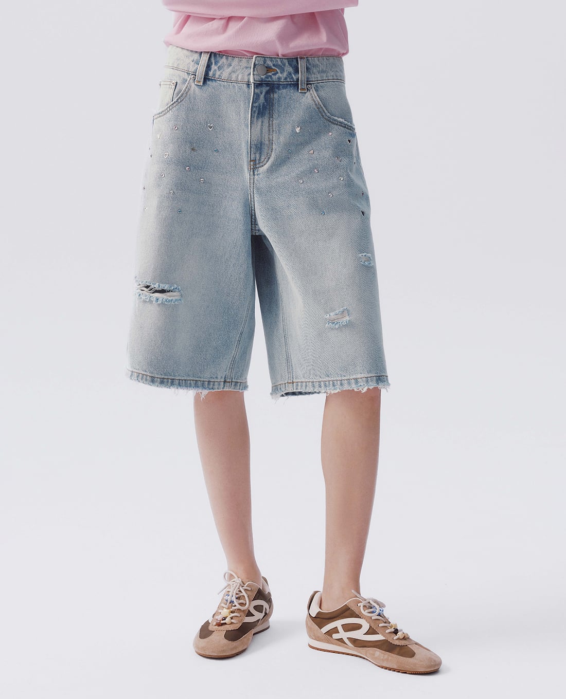 URBAN REVIVO - Quần short jeans nữ ống rộng đính đá