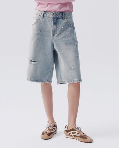  URBAN REVIVO - Quần short jeans nữ ống rộng đính đá 