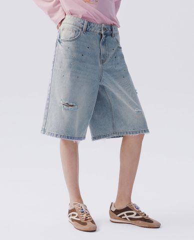  URBAN REVIVO - Quần short jeans nữ ống rộng đính đá 