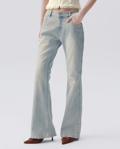 URBAN REVIVO - Quần jeans nữ ống loe cổ điển 