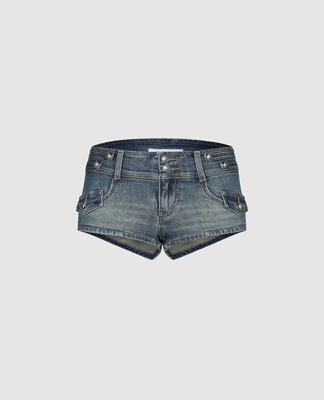 URBAN REVIVO - Quần short jeans nữ wash bạc khuy đúp