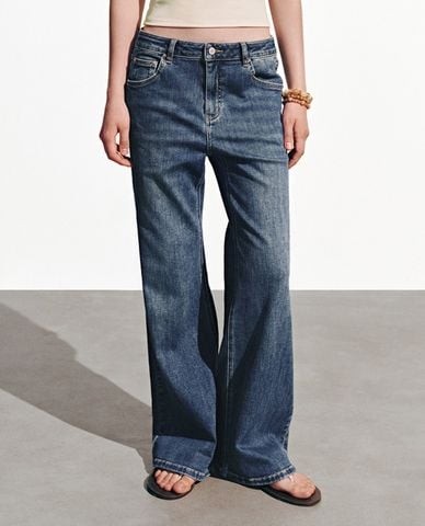  URBAN REVIVO - Quần jeans nữ ống loe wash bạc 