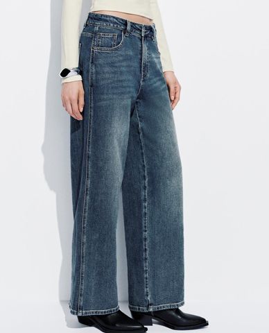  URBAN REVIVO - Quần jeans nữ ống rộng wash bạc 