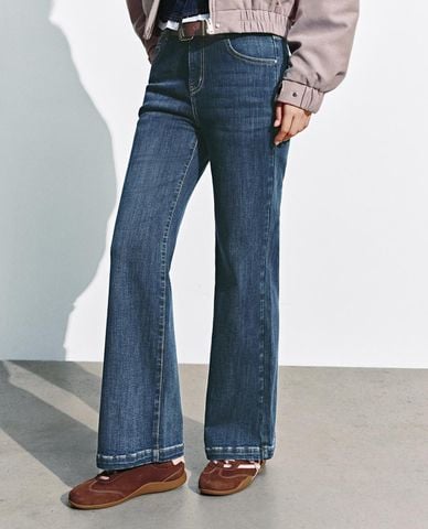  URBAN REVIVO - Quần jeans nữ ống loe thời thượng 