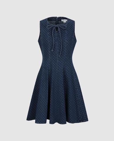  URBAN REVIVO - Đầm denim mini sát nách chấm bi 