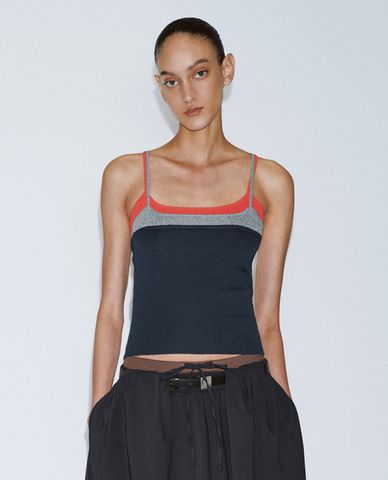  URBAN REVIVO - Áo hai dây nữ phom croptop 