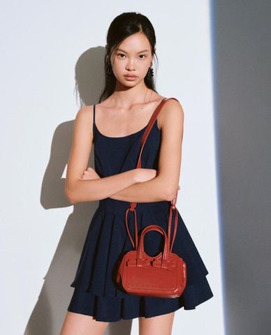  URBAN REVIVO - Đầm hai dây mini xếp tầng dáng xòe 