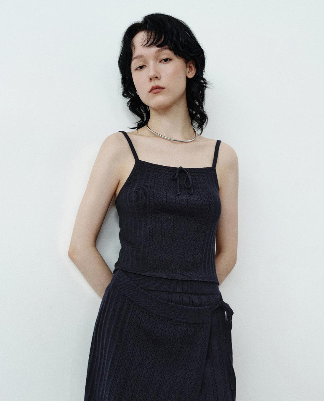 URBAN REVIVO - Áo hai dây nữ dệt kim phom ôm