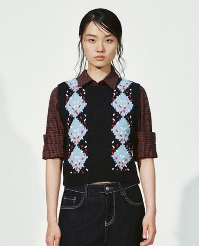  URBAN REVIVO - Áo khoác gilet nữ dệt kim cổ tròn 