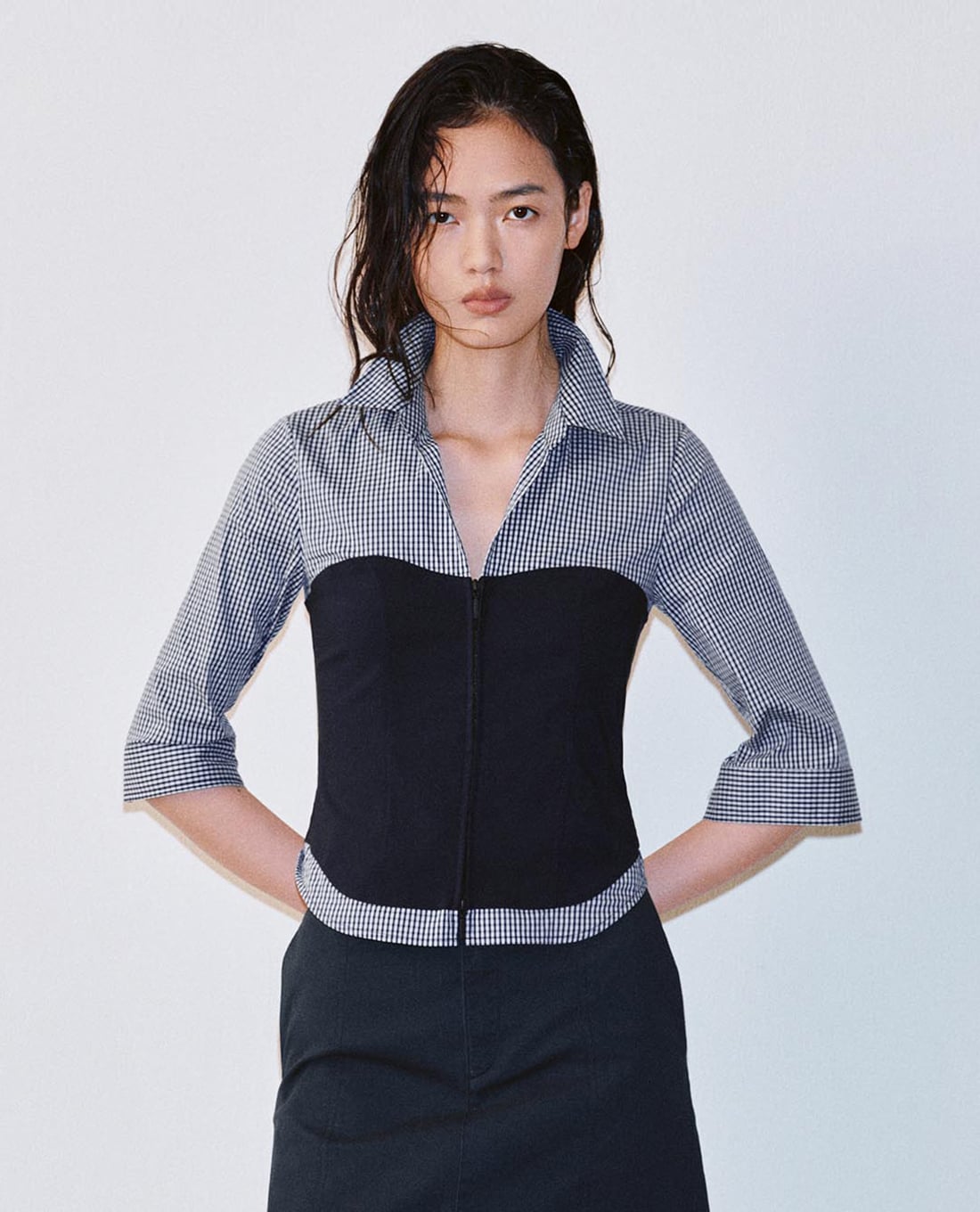 URBAN REVIVO - Áo kiểu nữ tay lỡ phối corset kẻ caro