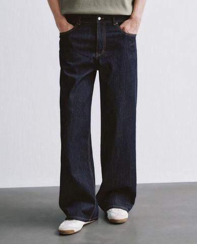  URBAN REVIVO - Quần jeans nam ống rộng cổ điển 