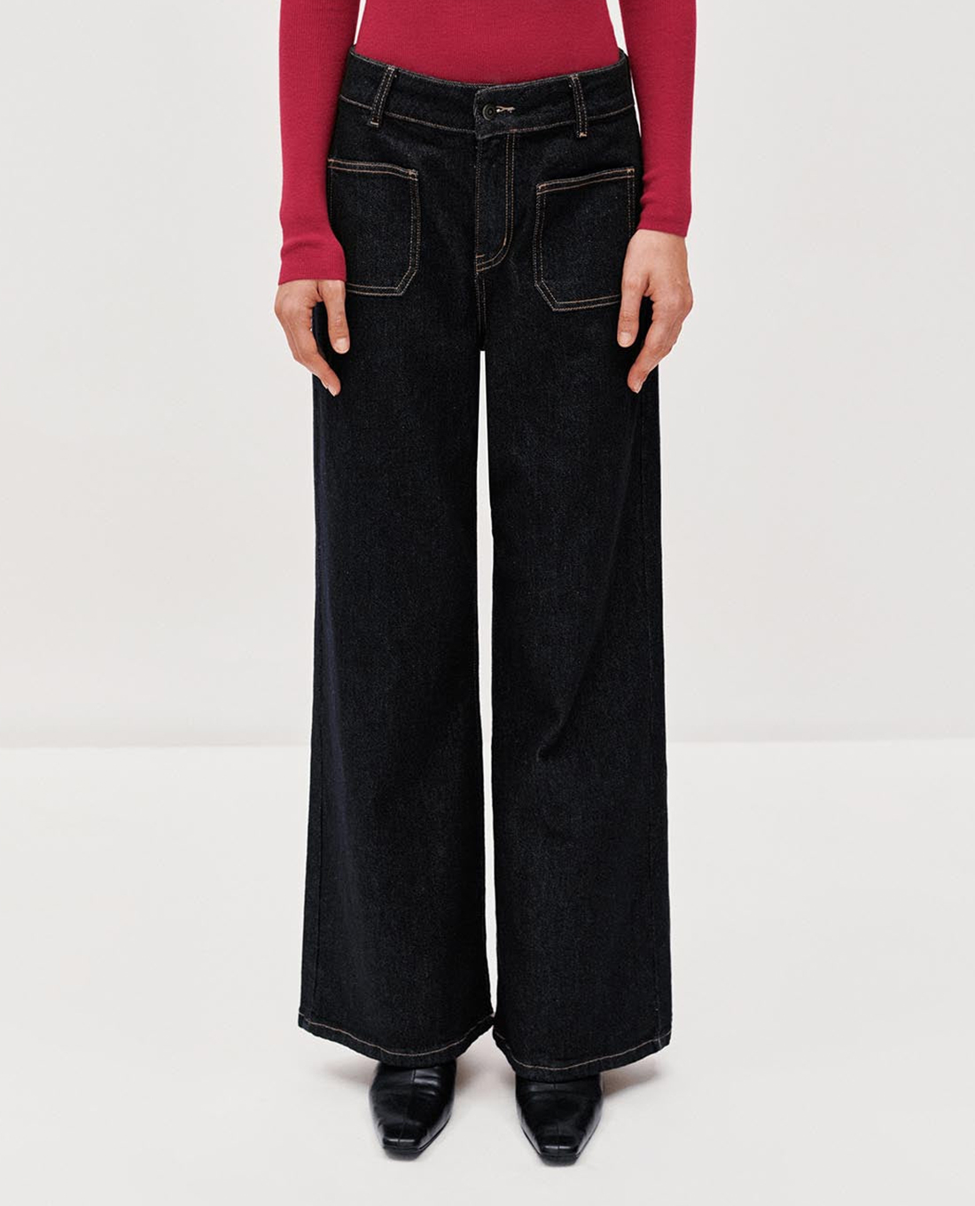 URBAN REVIVO - Quần jeans nữ ống rộng túi vuông