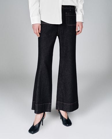  URBAN REVIVO - Quần jeans nữ ống loe phối túi 