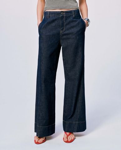  URBAN REVIVO - Quần jeans nữ ống loe tối giản 