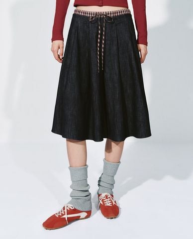  URBAN REVIVO - Chân váy denim nữ midi phối dây rút 