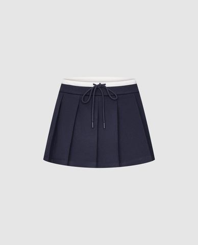  URBAN REVIVO - Quần short giả váy nữ xếp li trẻ trung 