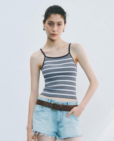  URBAN REVIVO - Áo hai dây nữ dệt kim phom ôm 