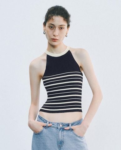  URBAN REVIVO - Áo dệt kim nữ cổ yếm phối sọc ngang 