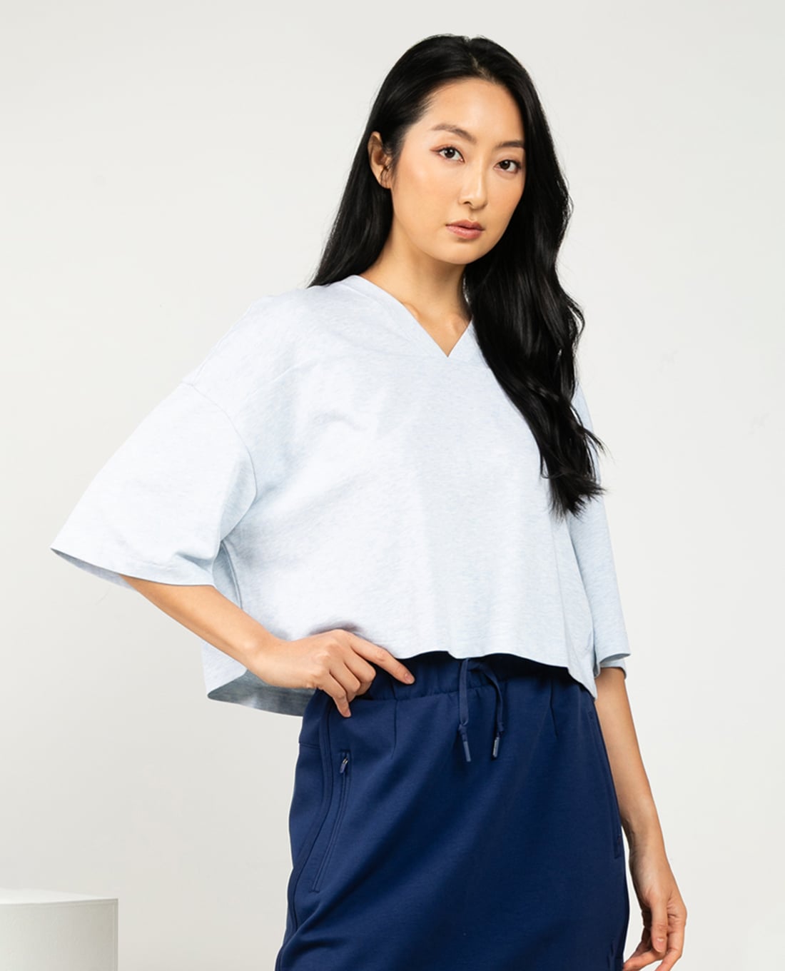 SKECHERS - Áo croptop nữ cổ V tay ngắn Authentic