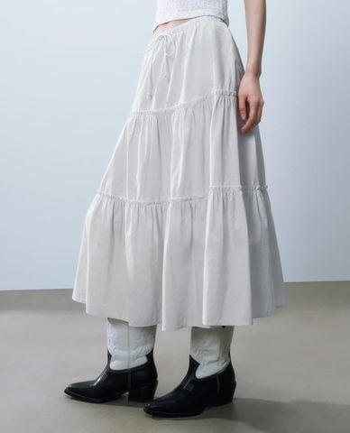  URBAN REVIVO - Chân váy xếp tầng midi lưng thun 