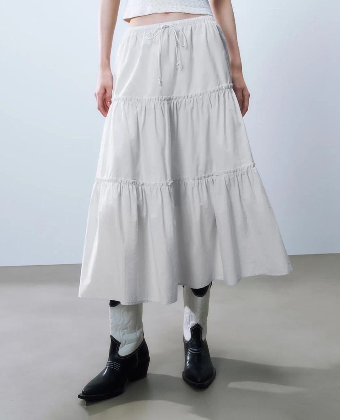 URBAN REVIVO - Chân váy xếp tầng midi lưng thun