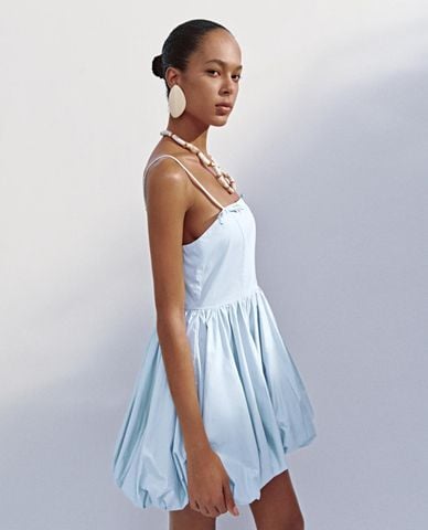  URBAN REVIVO - Đầm hai dây mini dáng phồng 