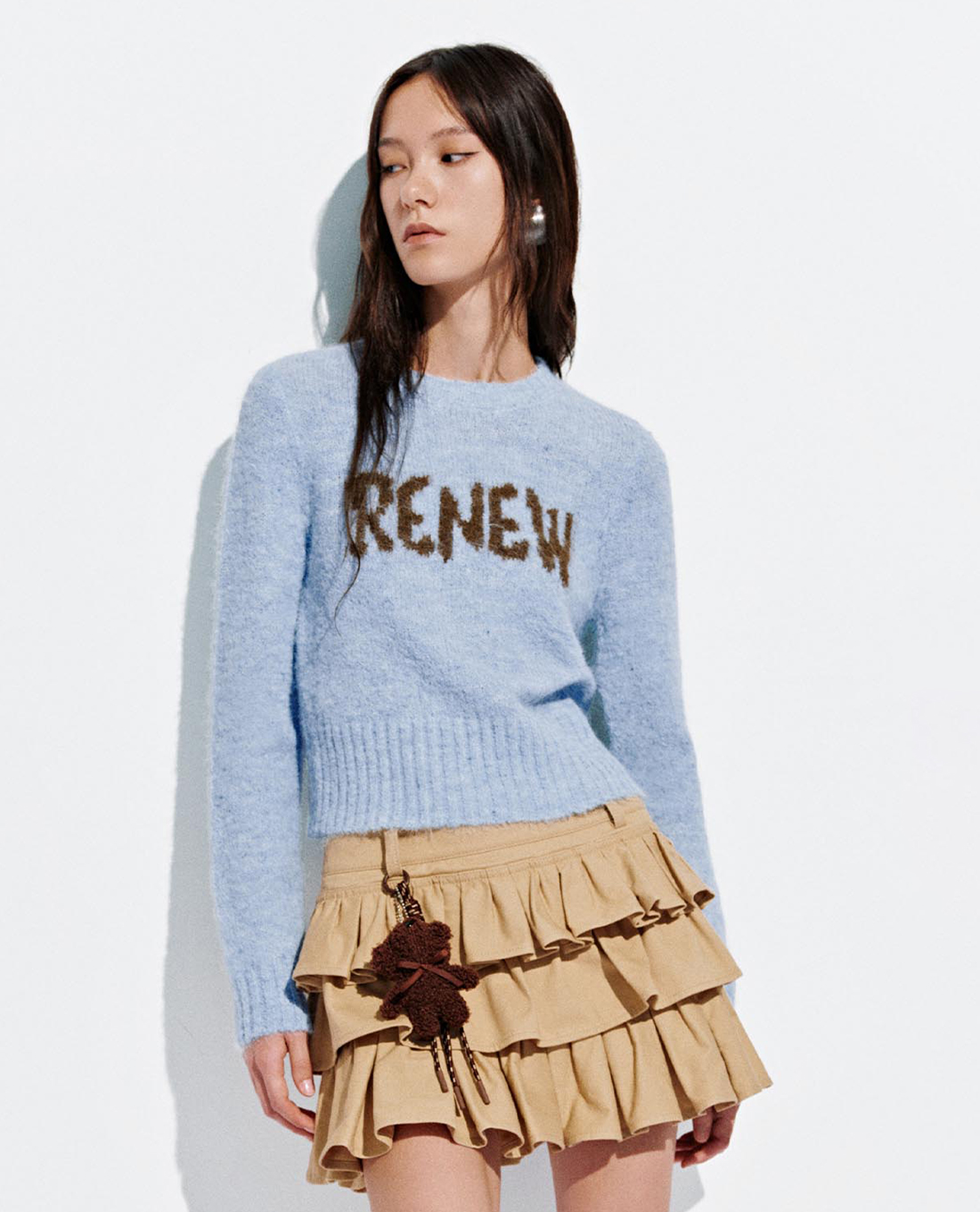 URBAN REVIVO - Áo dệt kim nữ cổ tròn tay dài phối chữ