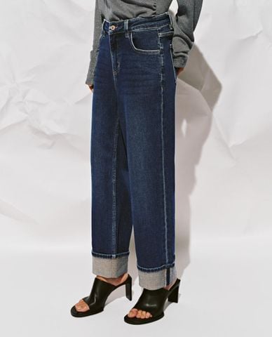  URBAN REVIVO - Quần jeans nữ ống đứng xắn gấu 