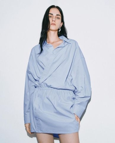  URBAN REVIVO - Đầm sơ mi mini chiết eo 