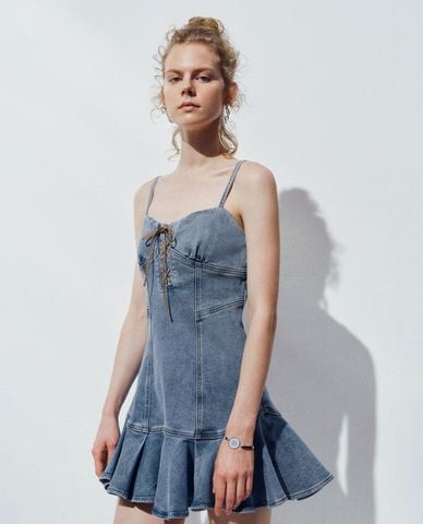  URBAN REVIVO - Đầm denim mini phối dây nơ 