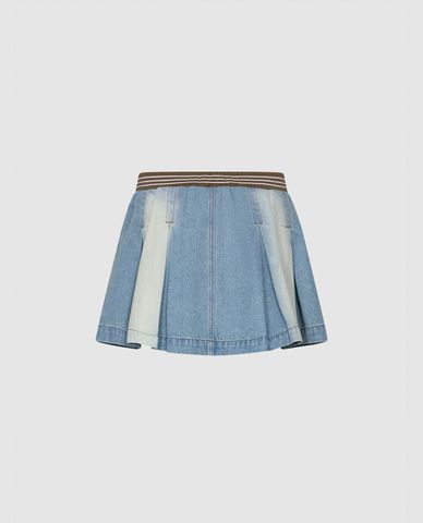  URBAN REVIVO - Chân váy denim mini xếp li 