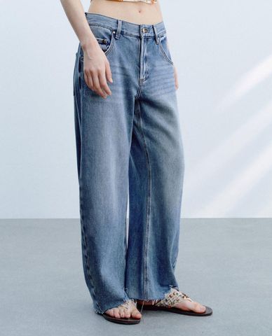  URBAN REVIVO - Quần jeans nữ ống rộng tua rua 